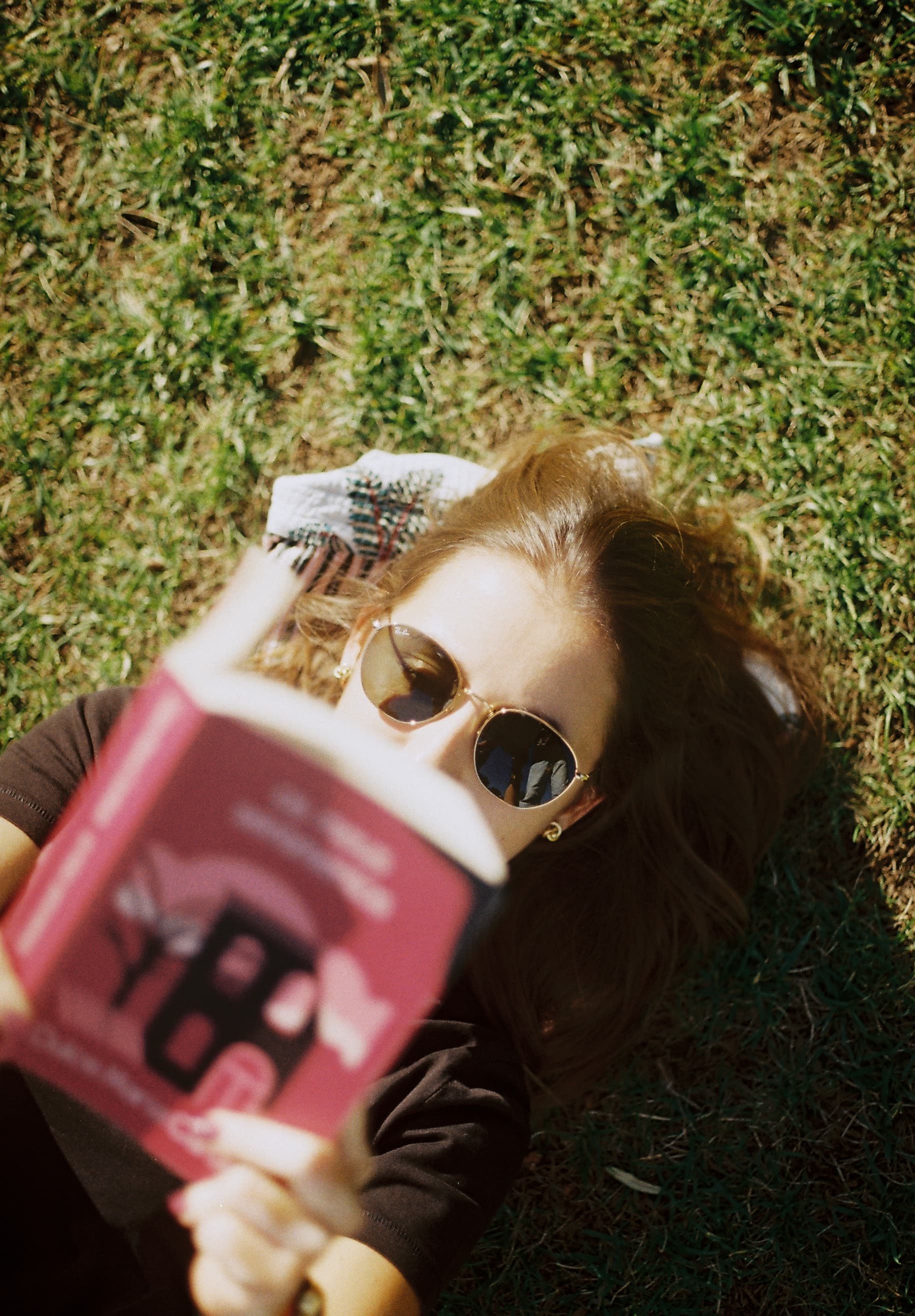 girl-with-book